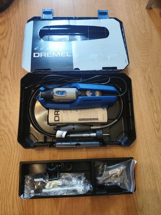 Dremel 4000: Maletín con accesorios