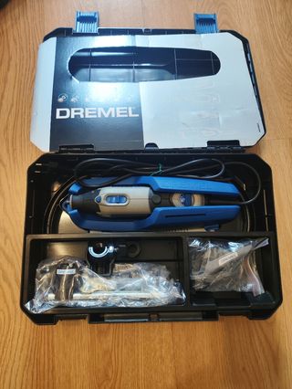 Dremel 4000: Maletín con accesorios