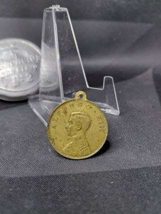 Monedas y gemelos antiguos