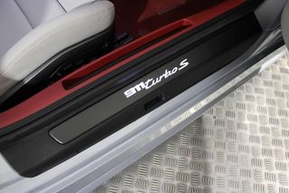 Porsche 911 Turbo S SportDesign 650cv