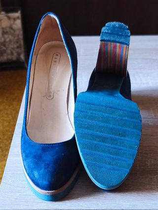 Zapatos tacón azul marino