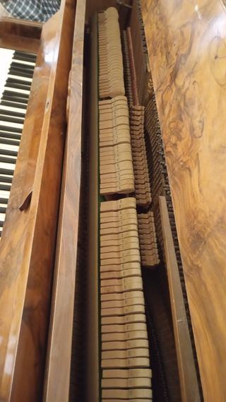 Piano antiguo Javel
