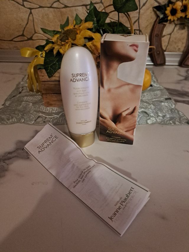 Jeanne Piaubert Suprem' Advance Fluido Collo Décol
