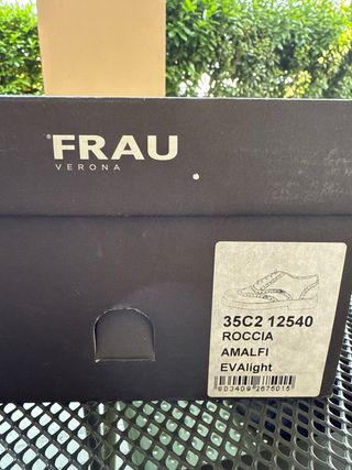 Scarpe FRAU in suede grigio