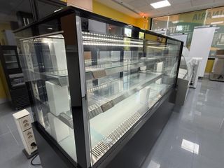 Vitrina pastelera refrigerada nueva