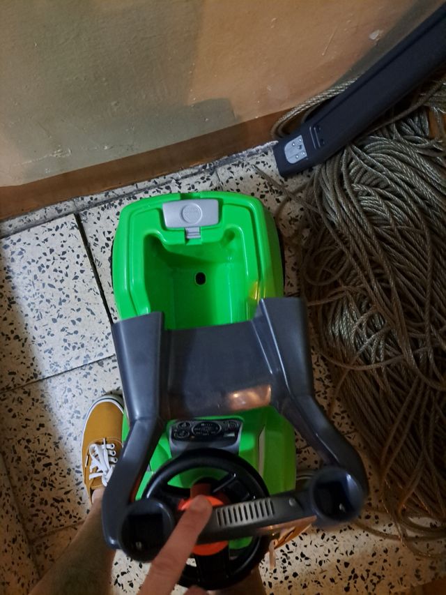 Correpasillos infantil verde Moltó