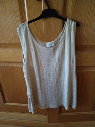 Camiseta beige Studio Viriato