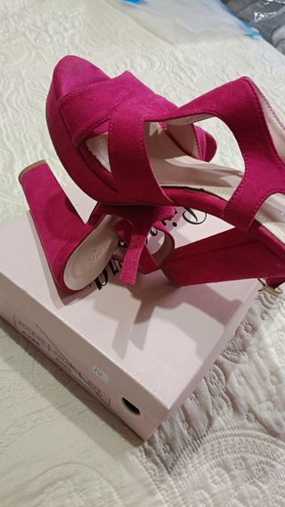 Zapatos tacón amarillo y rosa plataforma