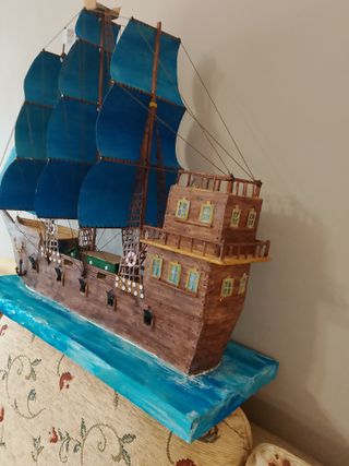 Barco velero artesanal