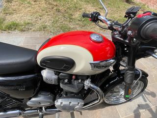 Triumph Bonneville T100 - Impecable