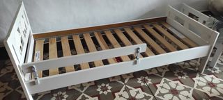 Camas infantiles Ikea Kritter blancas.