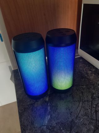 Altavoz Portátil con Luces LED Los dos por 15 e