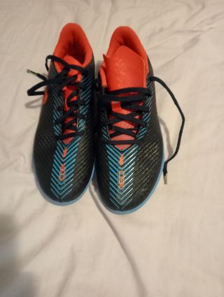 Kipsta - Zapatillas Multitacos 37,5