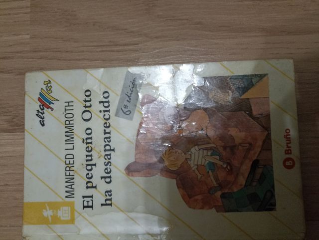 El Pequeno Otto Ha Desaparecido/Little Otto Is ...