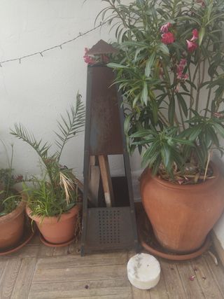 Chimenea exterior pequeña hierro