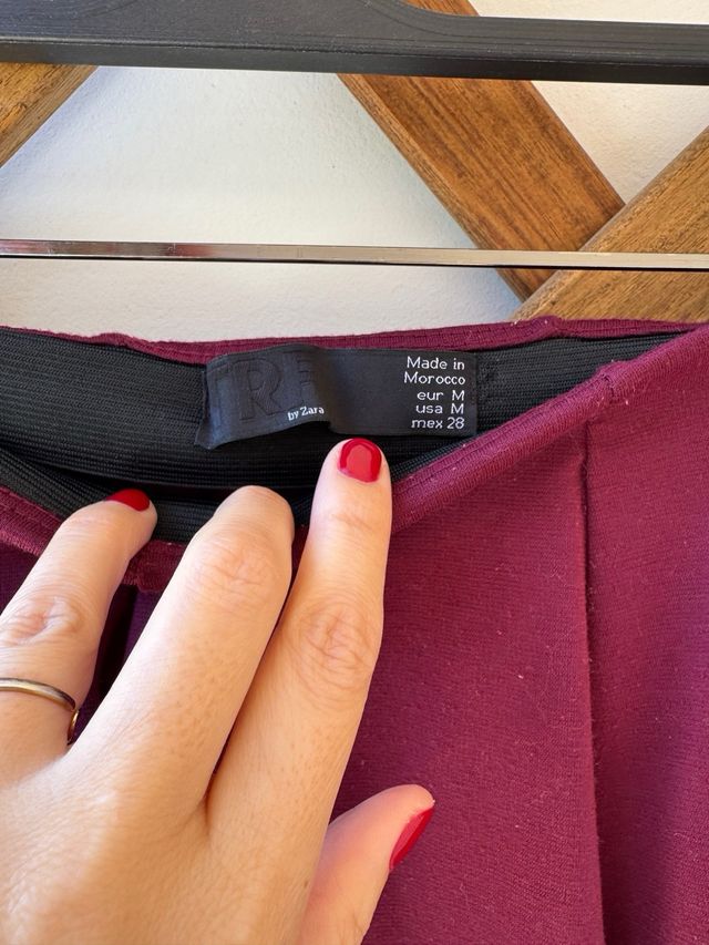 Falda midi TRF by Zara burdeos M