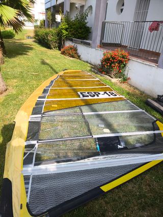 Material completo windsurf formula. Tabla +2 velas