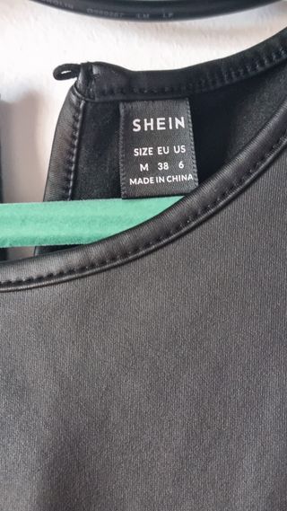 Top negro SHEIN talla M