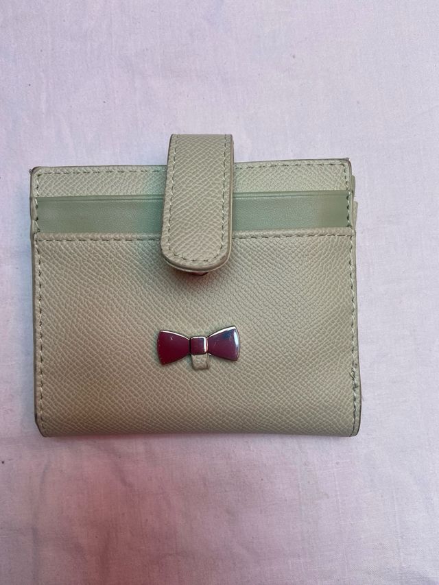 Monedero pequeño verde