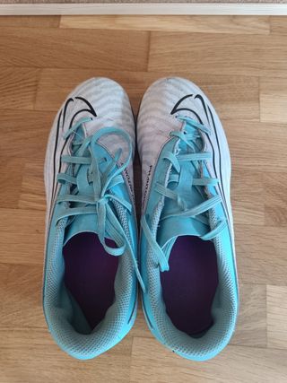 Botas fútbol niño Nike Phantom