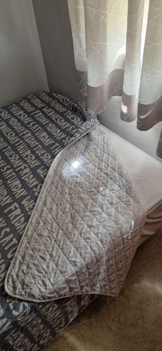 Colcha cama 200x135cm - Gris/Blanco REVERSIBLE