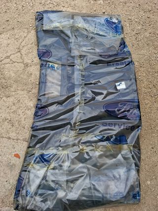 Aislamiento capó Ford Mondeo MK2