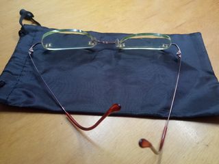 Gafas graduadas,montura al aire.