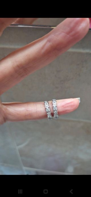 Anillo y pendientes