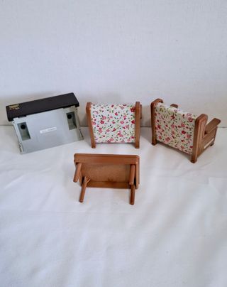 Aldea Arce Antiguos Muebles Muñeco 
