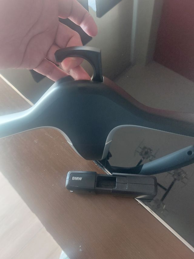 Percha BMW Original para coche