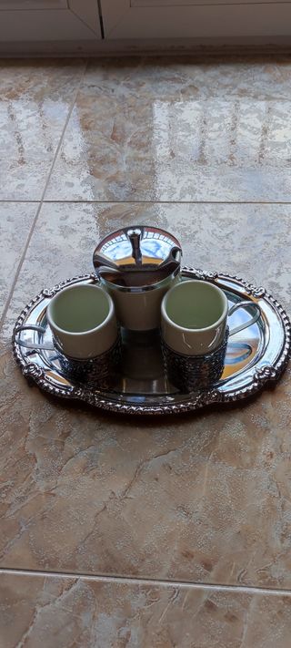 Juego café (bandeja, 2 tazas y azucarero)