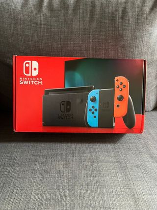 Nintendo Switch + Funda Tomtoc + microSD 128GB