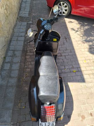 Vespa 200 Iris - Scooter clásica