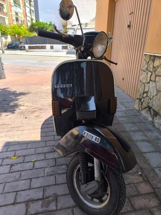 Vespa 200 Iris - Scooter clásica
