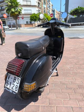 Vespa 200 Iris - Scooter clásica