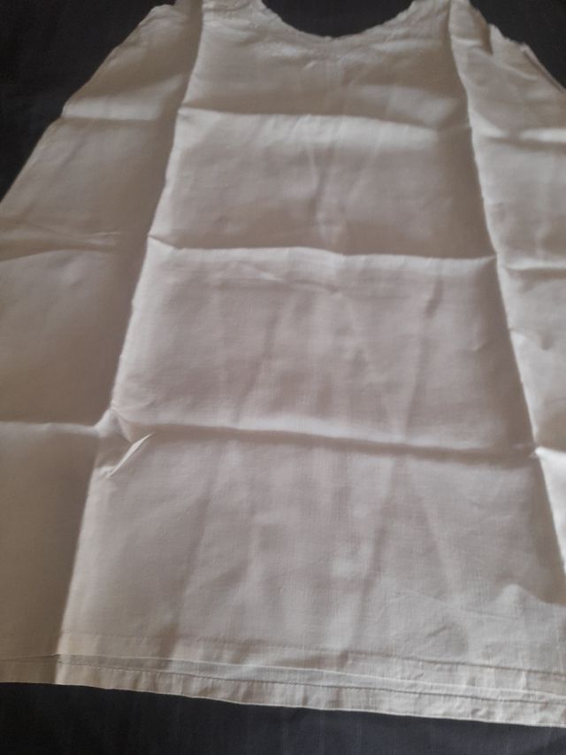 Camisón antiguo bordado a mano