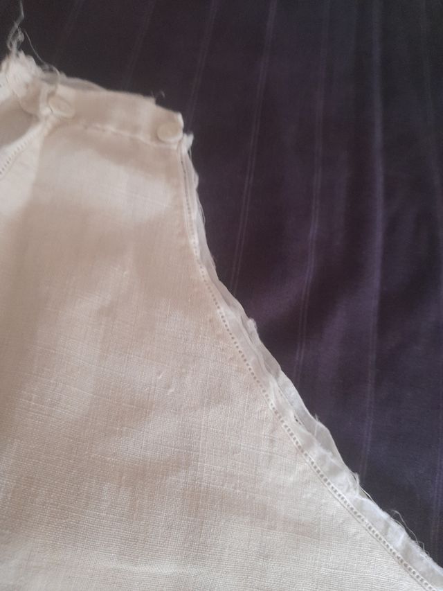 Camisón antiguo bordado a mano