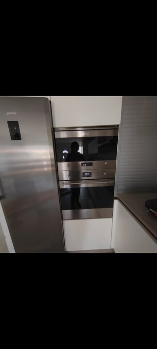Horno + Horno Microondas integrable smeg