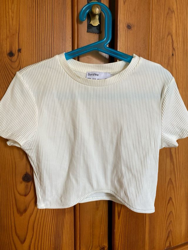 Top Bershka beige talla S
