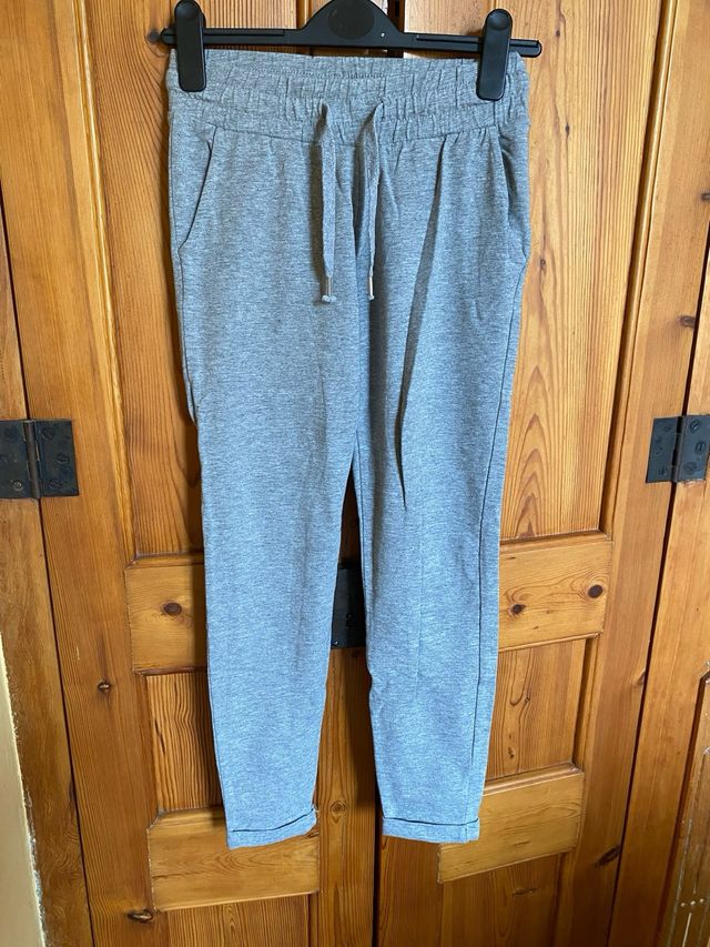 Chándal gris Terranova