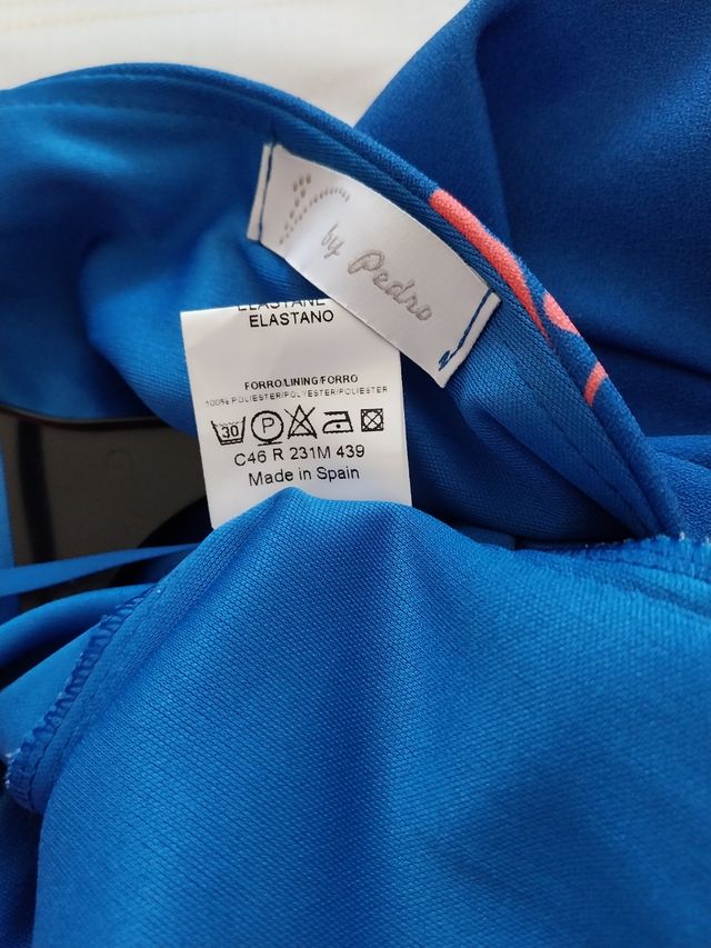 Vestido floral azul y coral