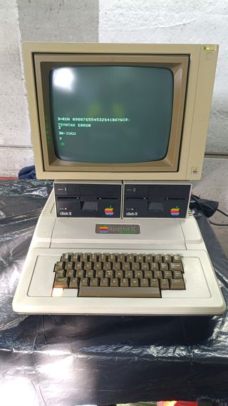 Apple IIe (Europlus) - Vintage