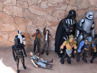 19 Figuras Marvel y Star Wars