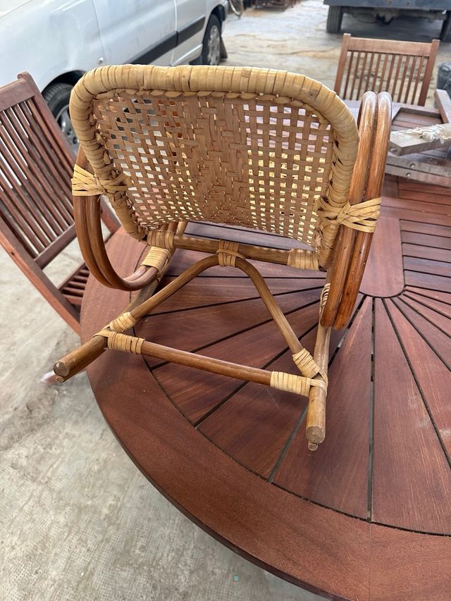 Dondola in vimini per bambino vintage