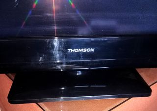 PANTALLA PLANA DE TV. THOMSON 32 PULGADAS.