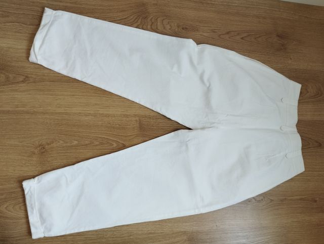 Pantalones blancos Stradivarius