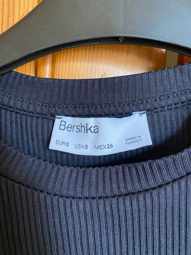 Top negro Bershka