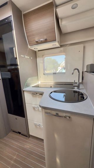 Autocaravana 5 plazas  - Alquiler