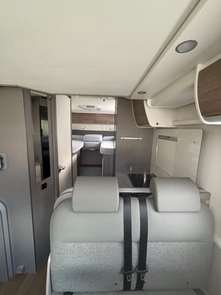 Autocaravana con A/A 5 plazas  - Alquiler