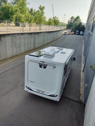 Autocaravana con A/A 5 plazas  - Alquiler